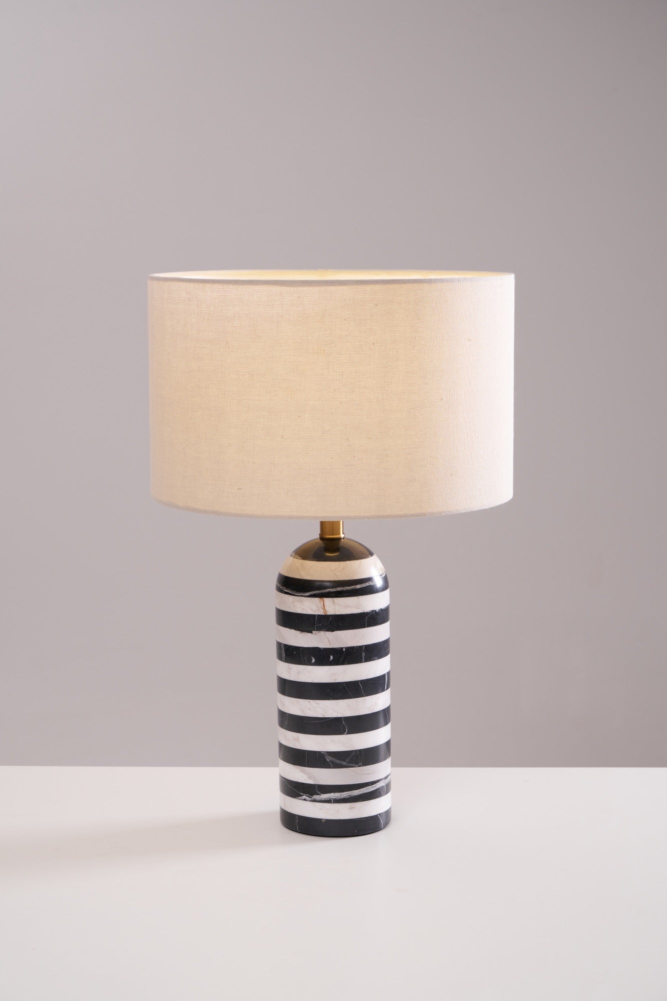 tuxedo-marble-table-lamp-anzaz--35
