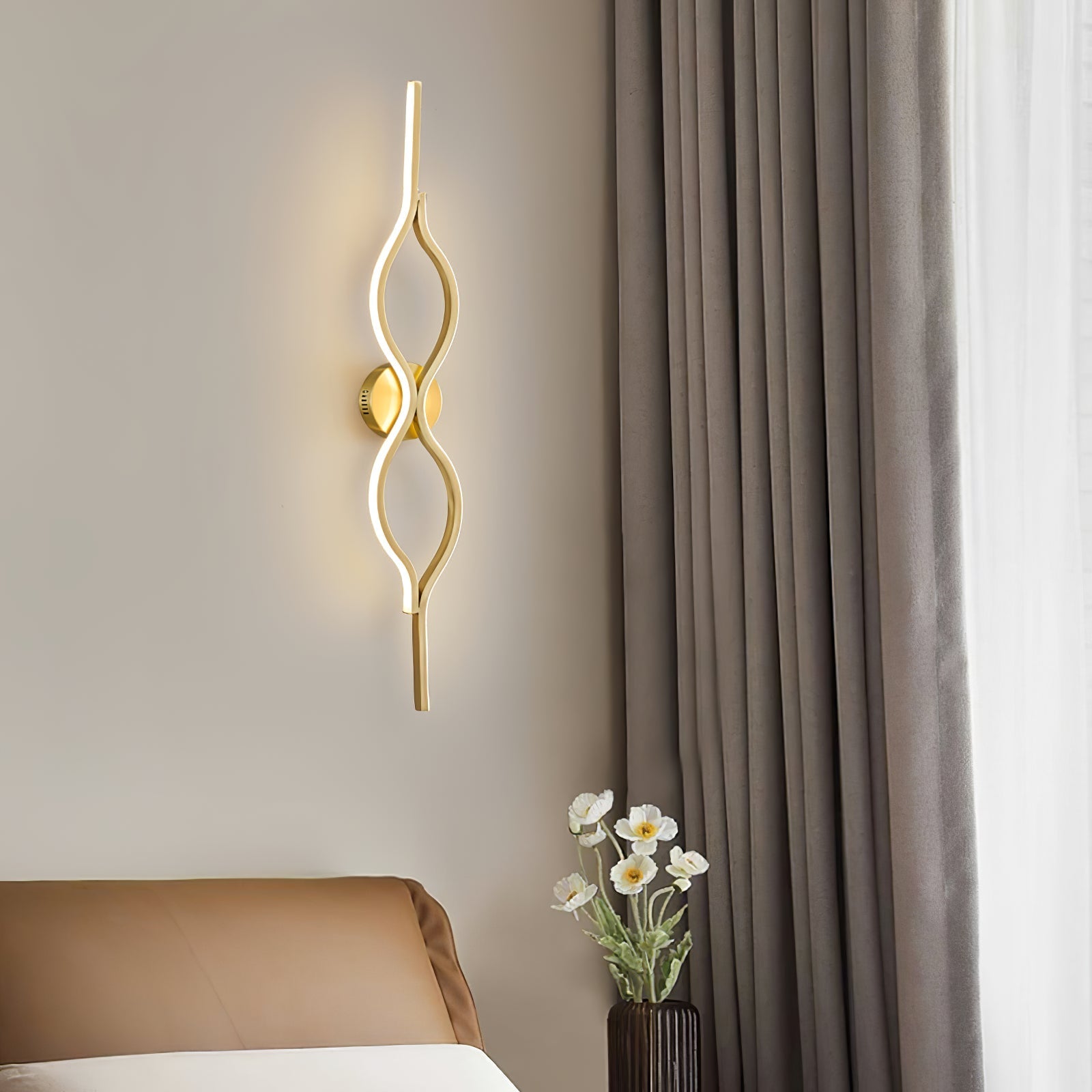 twist-brass-wall-light-anzaz-Brass & Three-Color Changing Light-2