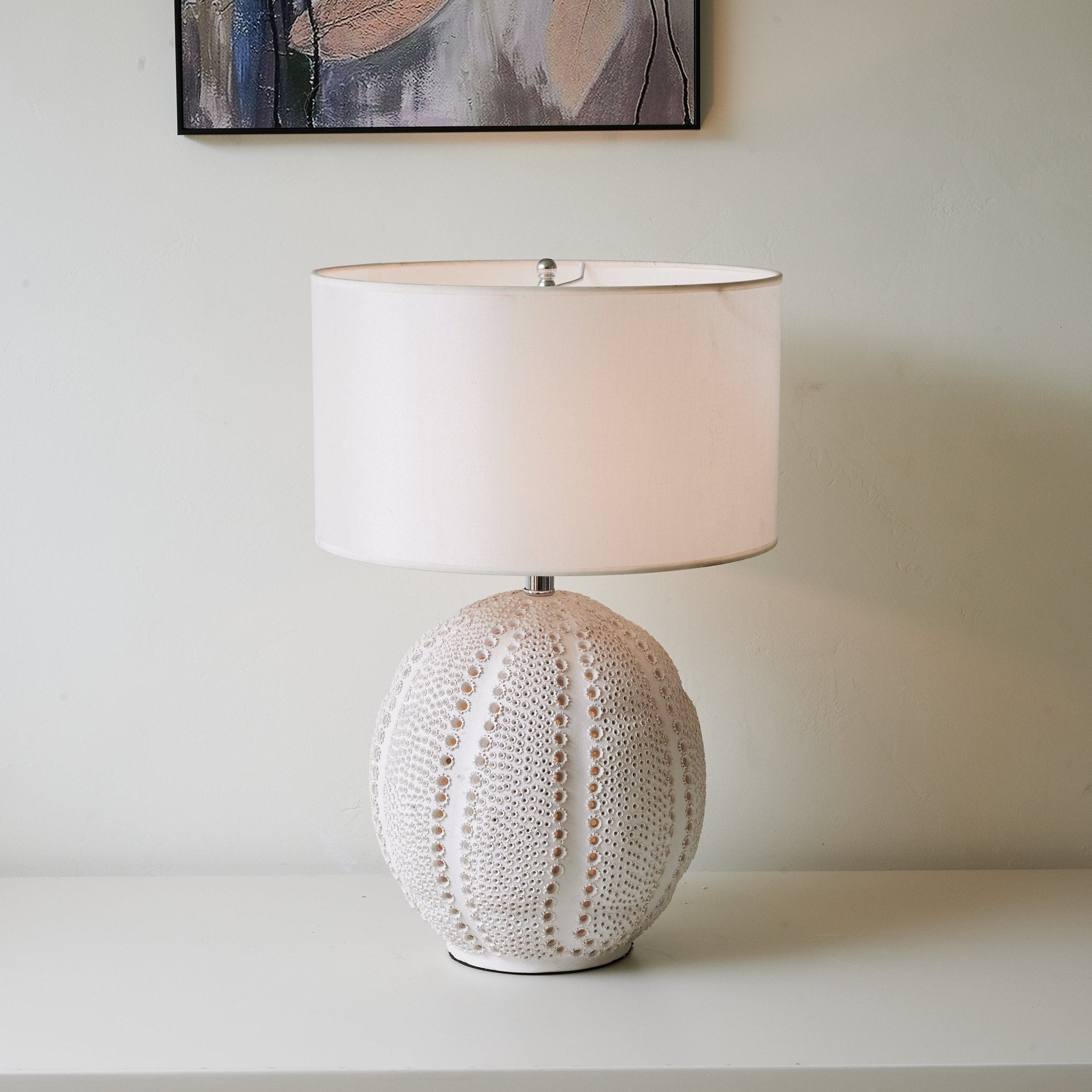 urchin-textured-ceramic-table-lamp-anzaz-White-3