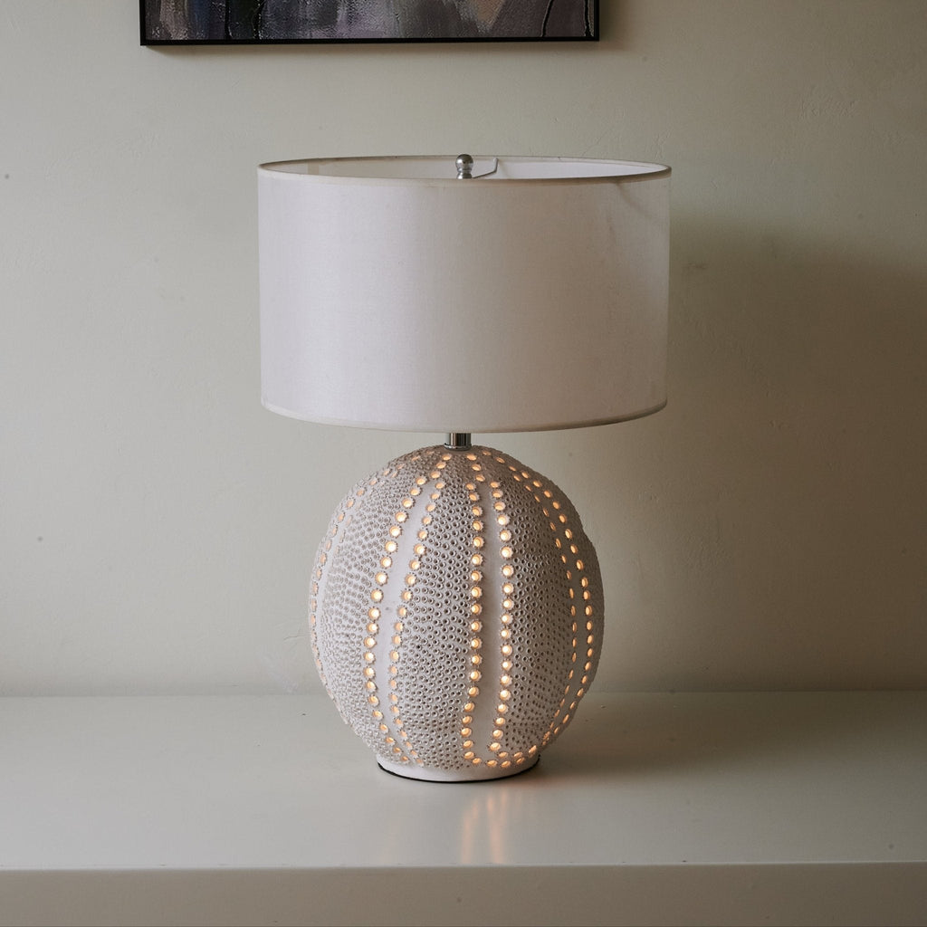 urchin-textured-ceramic-table-lamp-anzaz--10