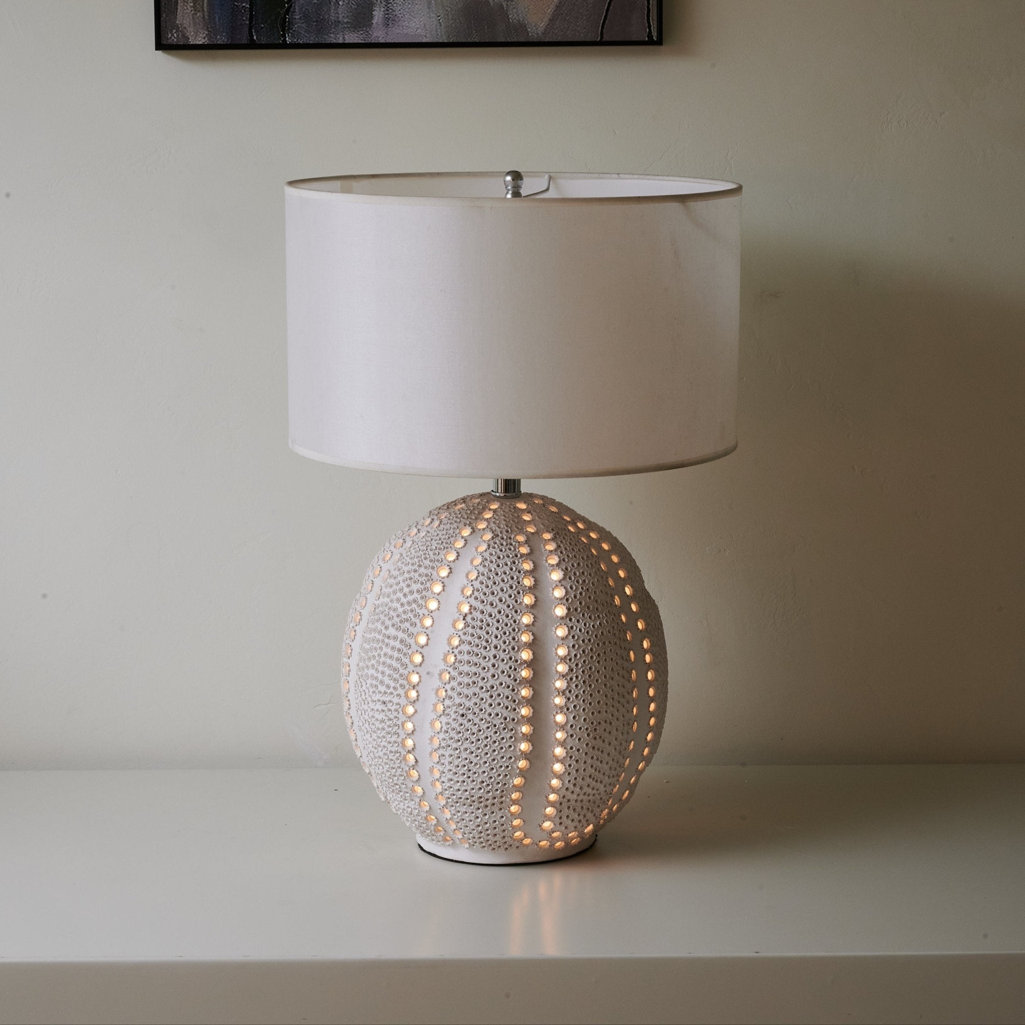 urchin-textured-ceramic-table-lamp-anzaz--10