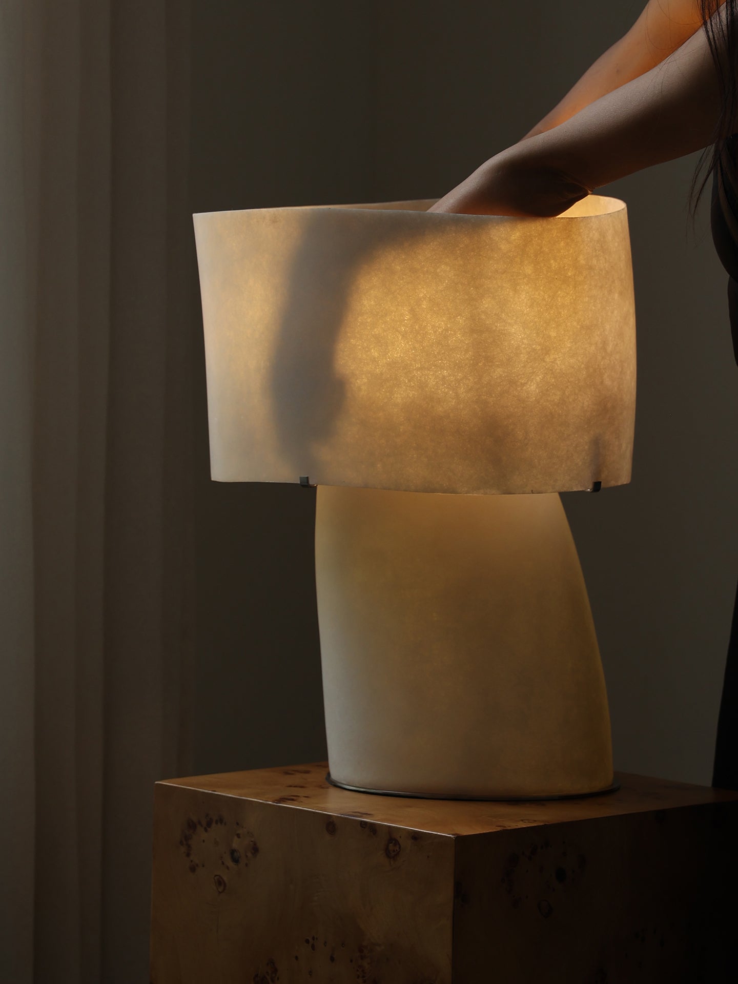 vellum-table-lamp-anzaz--48