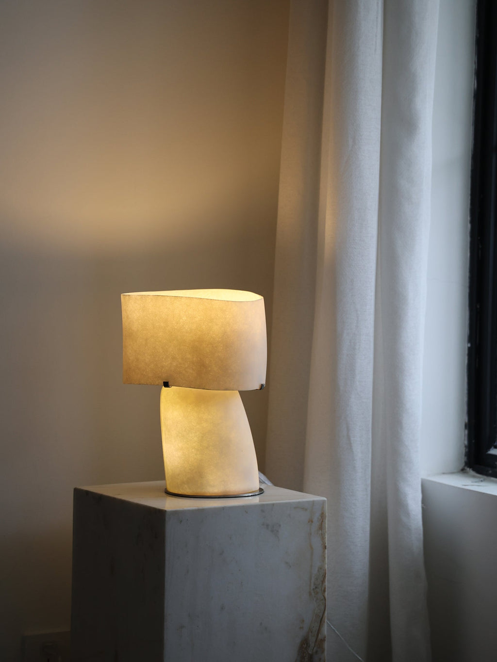 vellum-table-lamp-anzaz--15