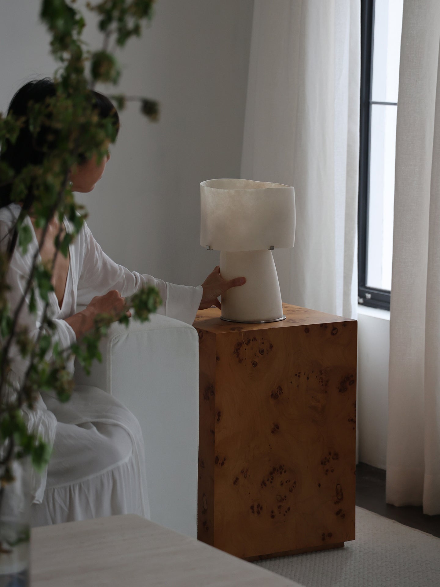 vellum-table-lamp-anzaz--19