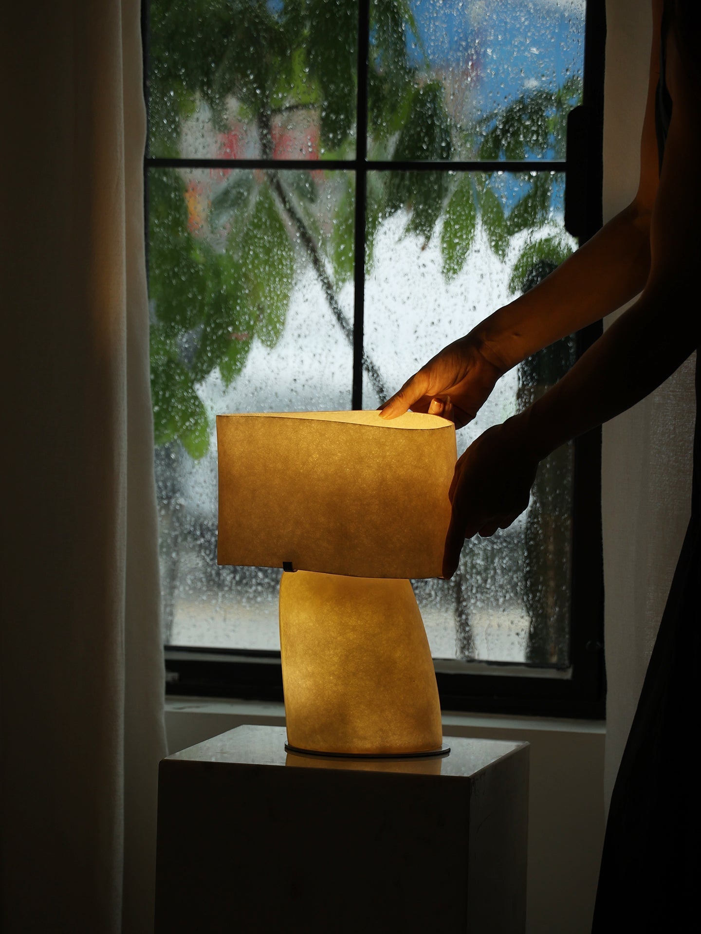 vellum-table-lamp-anzaz--21