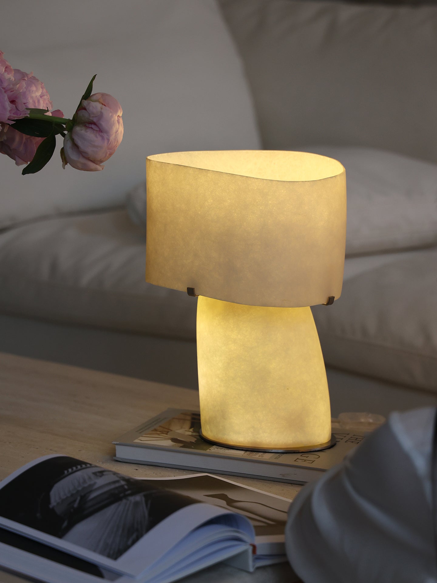 vellum-table-lamp-anzaz-White-3
