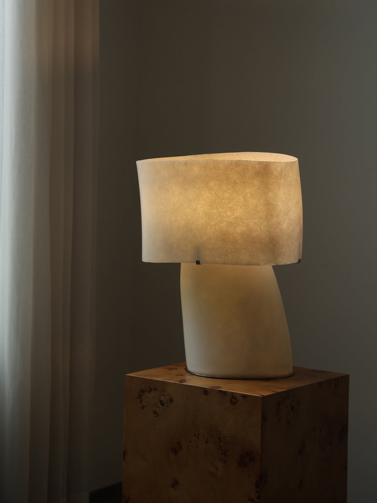 vellum-table-lamp-anzaz--33