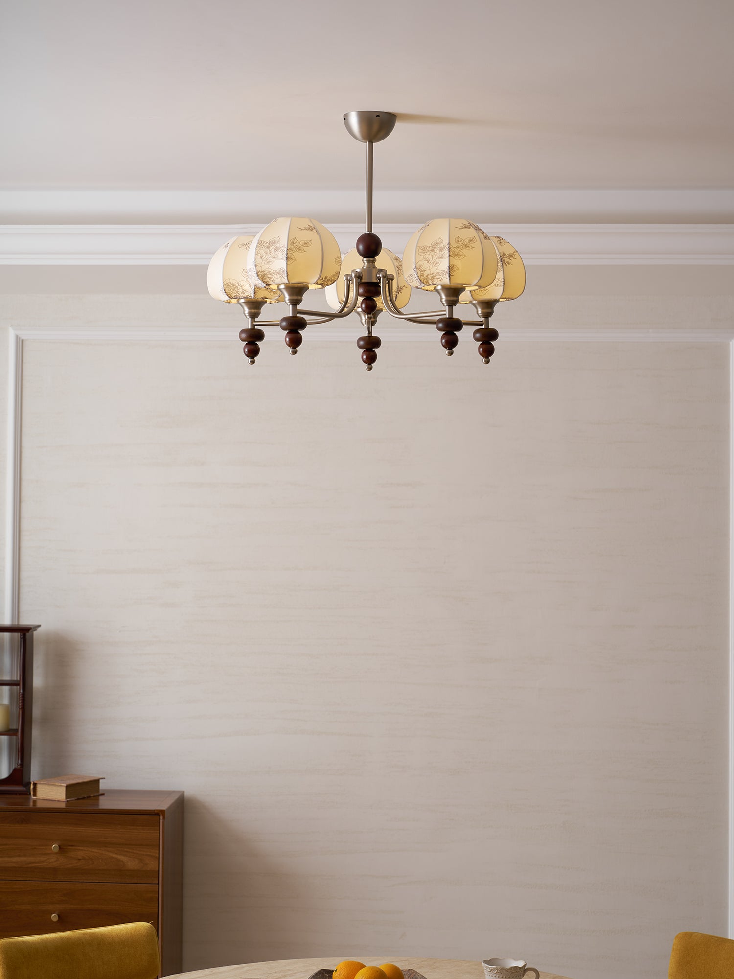 velvet-petal-chandelier-anzaz--17