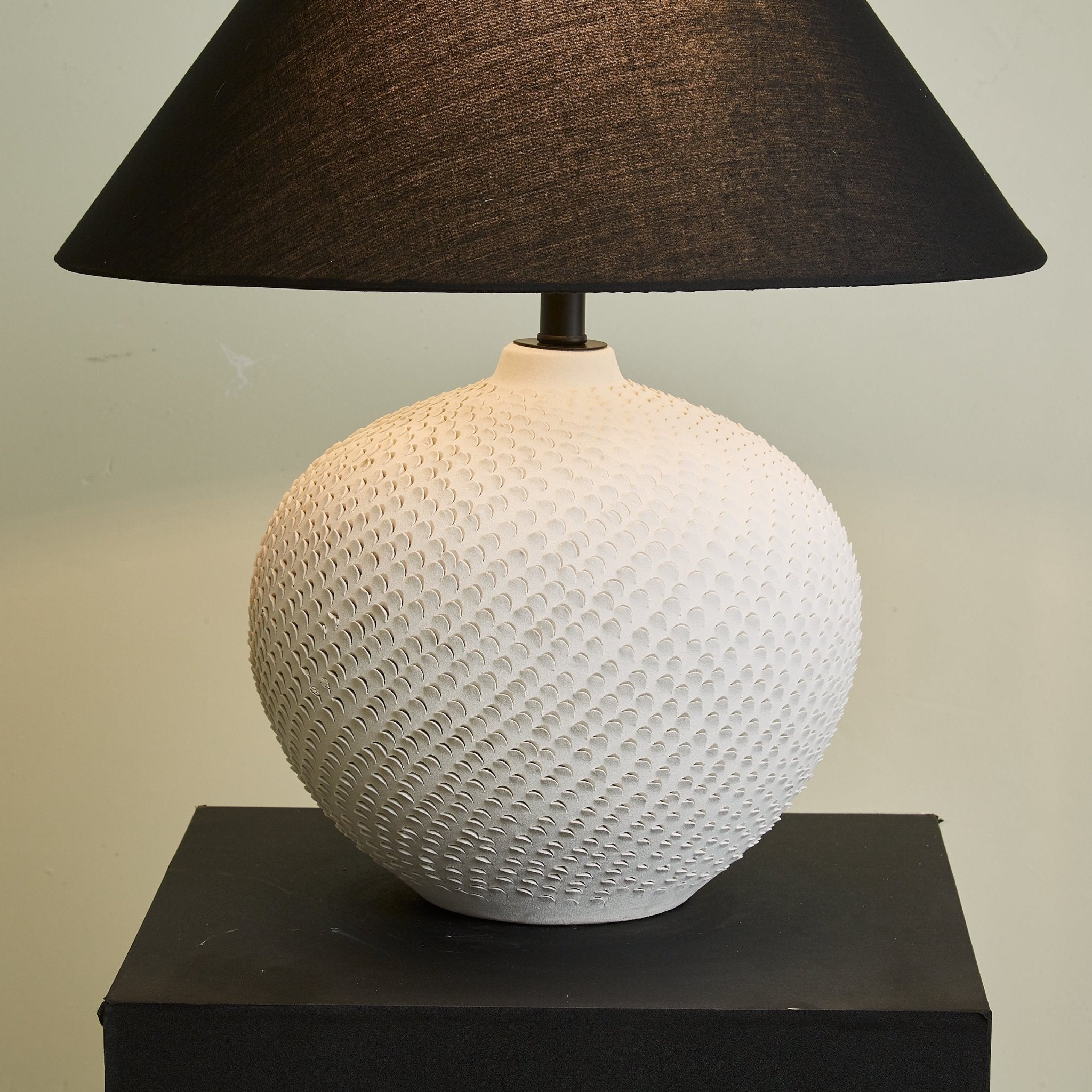 velvra-table-lamp-anzaz--10