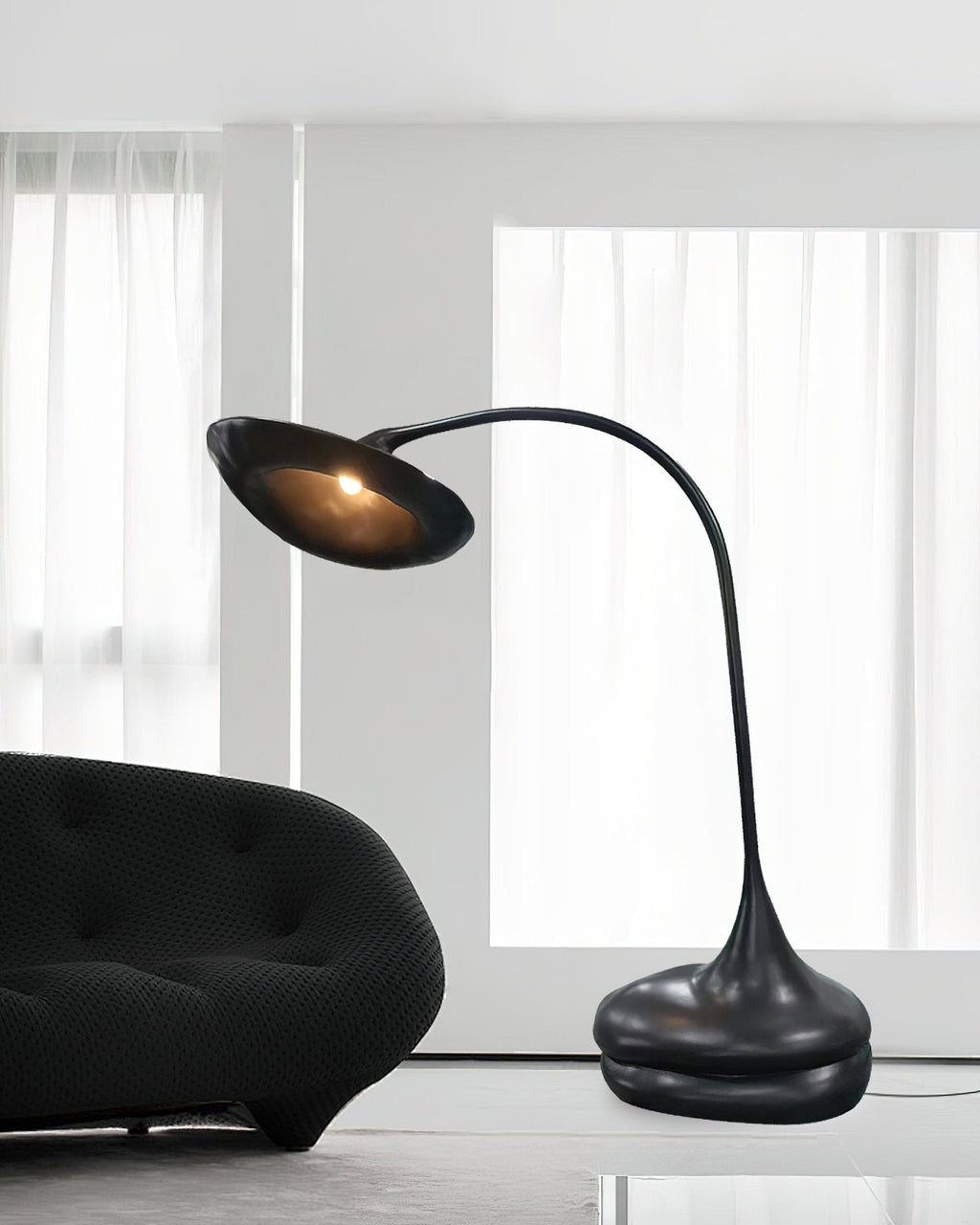 venus-sculpture-floor-lamp-anzaz--9