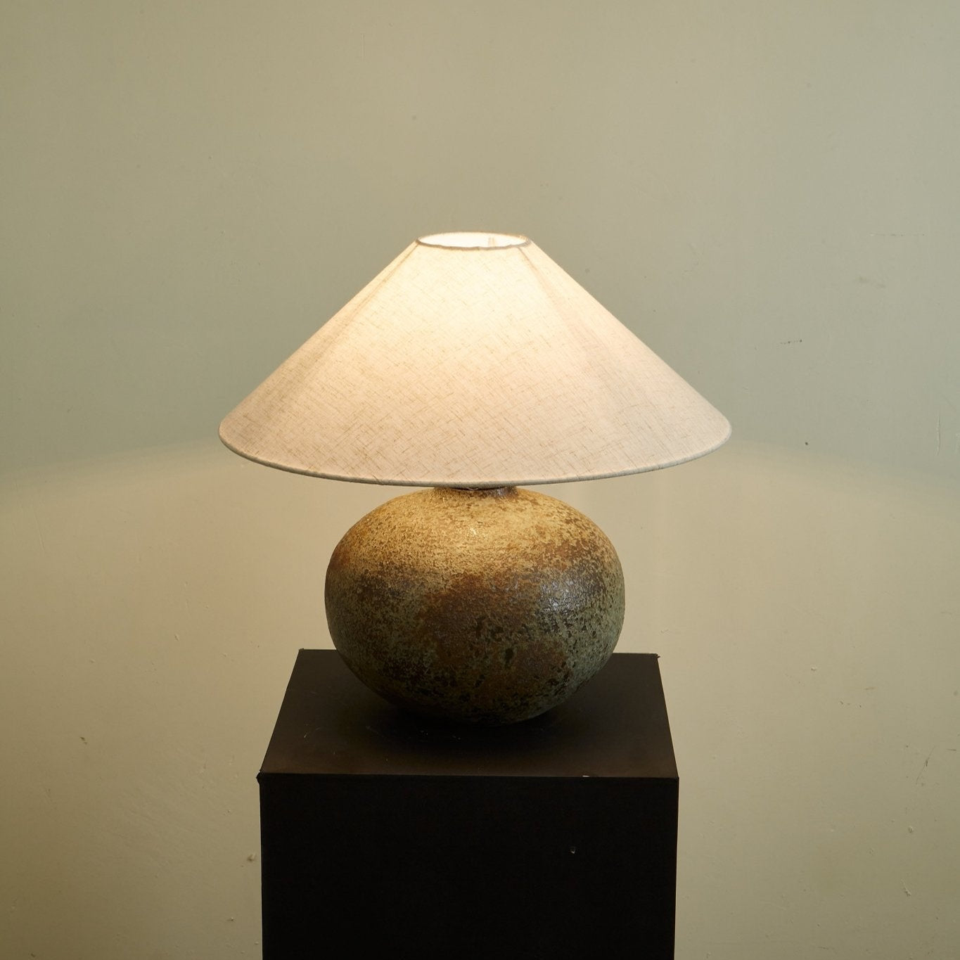 verdigris-echo-table-lamp-1-anzaz--8