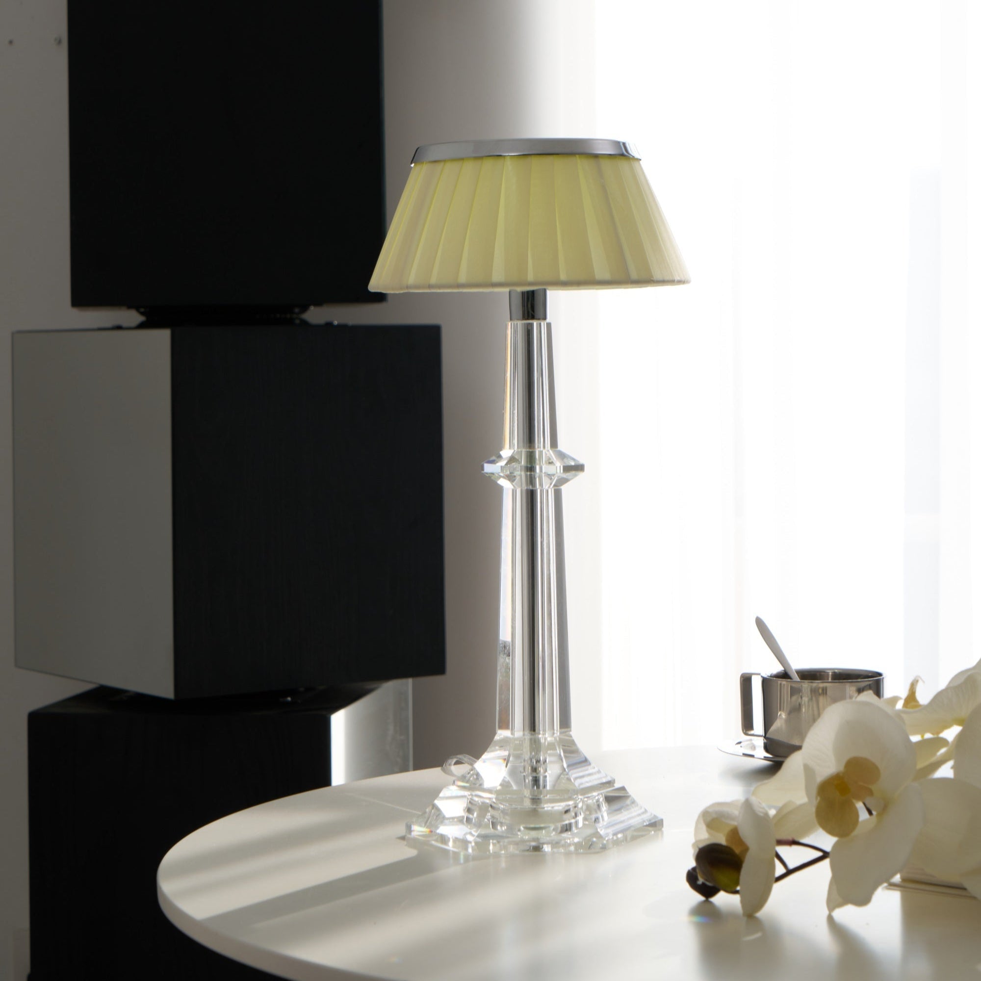 versailles-table-lamp-anzaz-Chrome & Clear & Beige lampshade-14