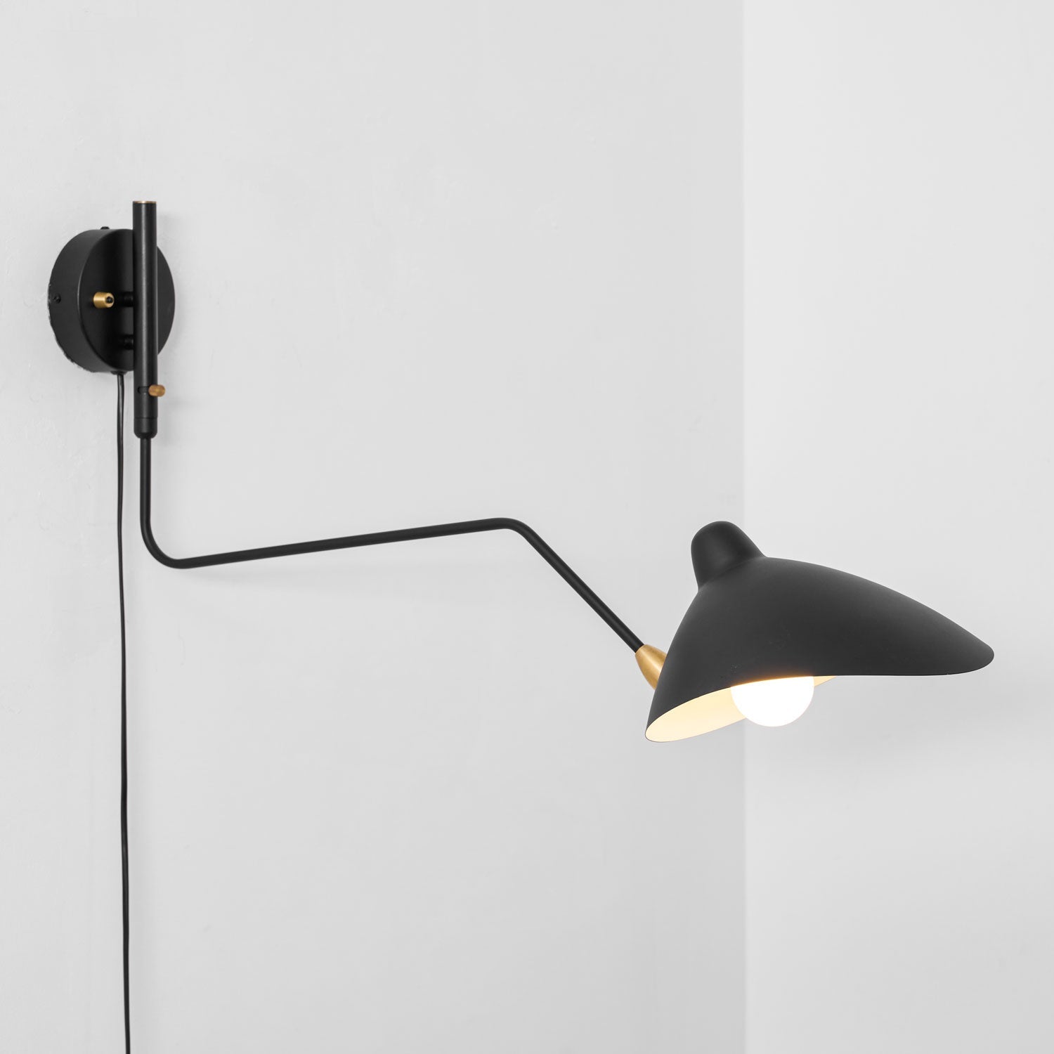 serge-mouille-plug-in-wall-lamp-anzaz--34