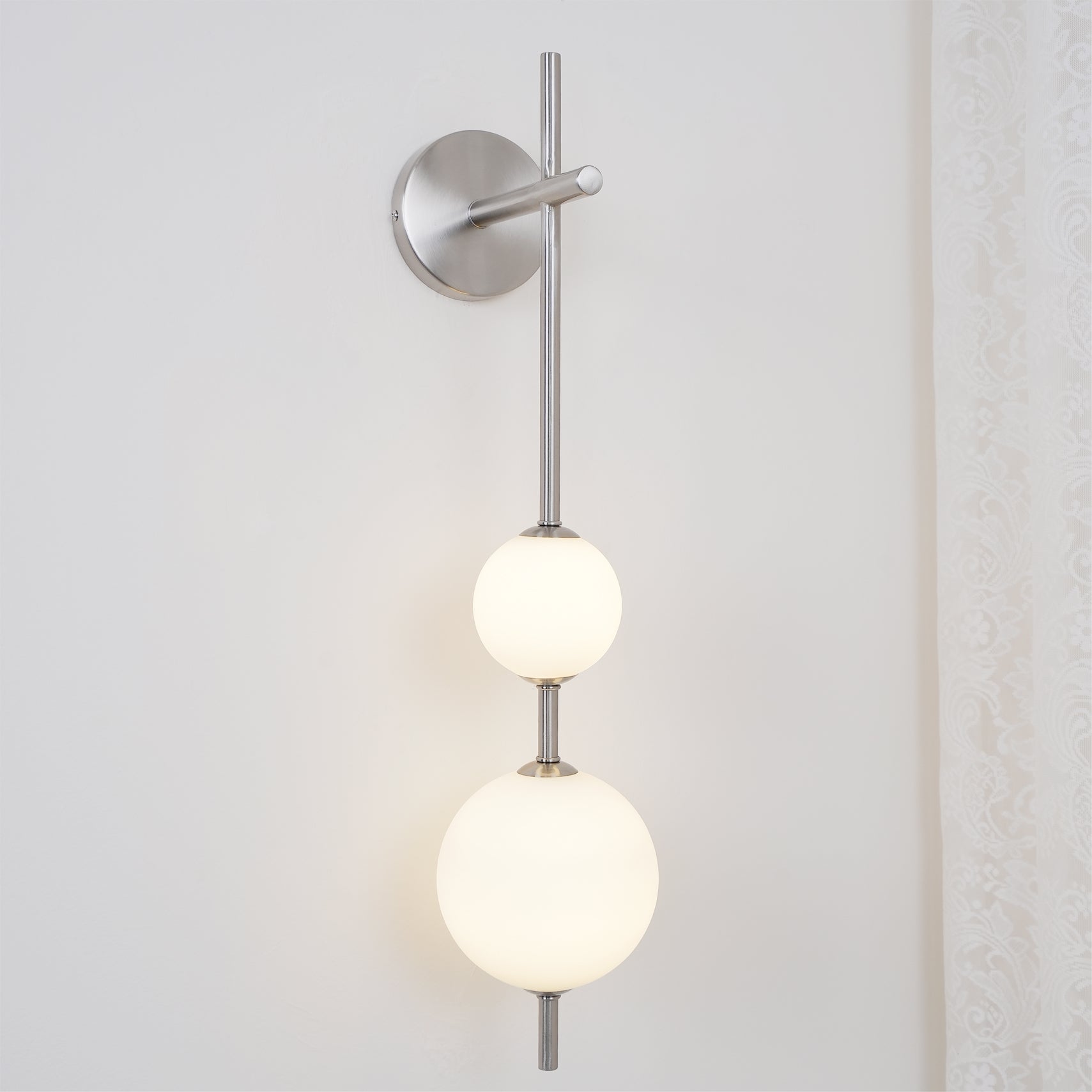 vertical-globe-plug-in-wall-lamp-anzaz-Black & Plastic ball-55