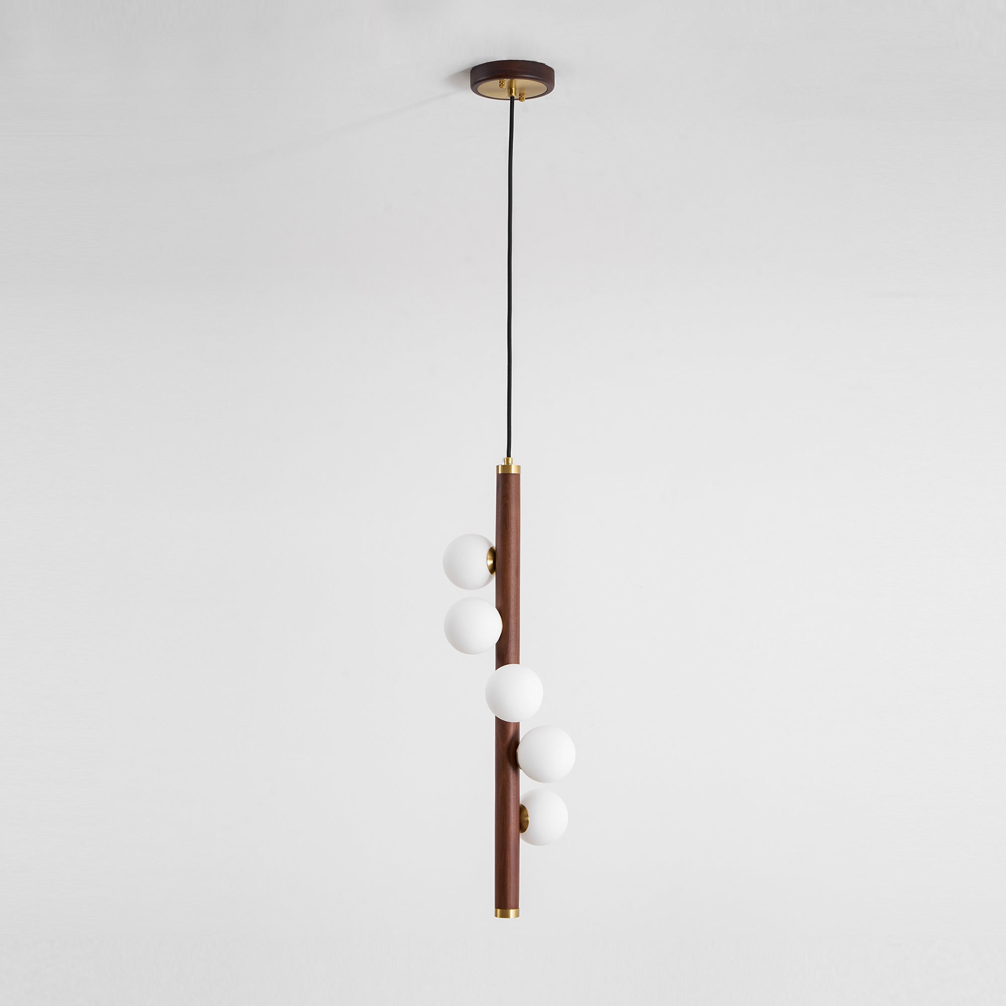 vertical-orb-timber-pendant-lamp-anzaz--33