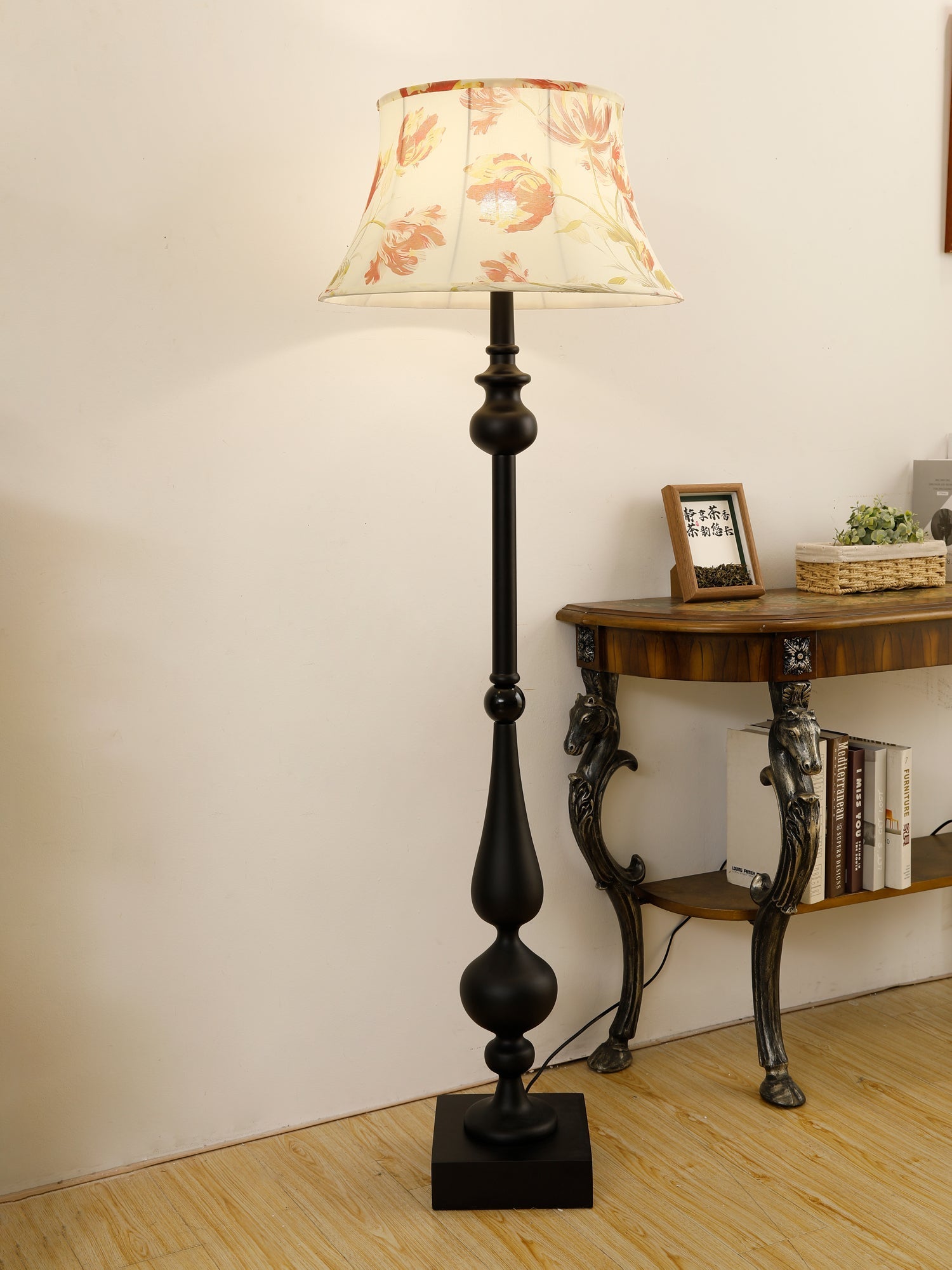 victoria-floor-lamp-anzaz--14