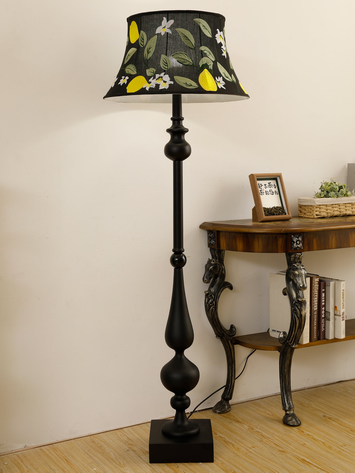 victoria-floor-lamp-anzaz--15