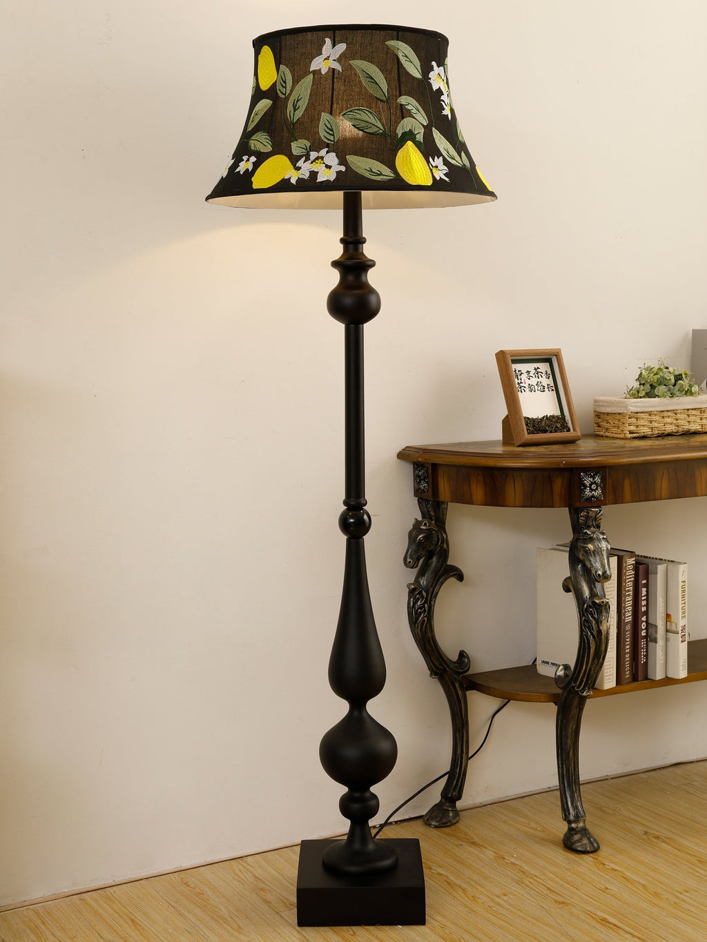 victoria-floor-lamp-anzaz--16