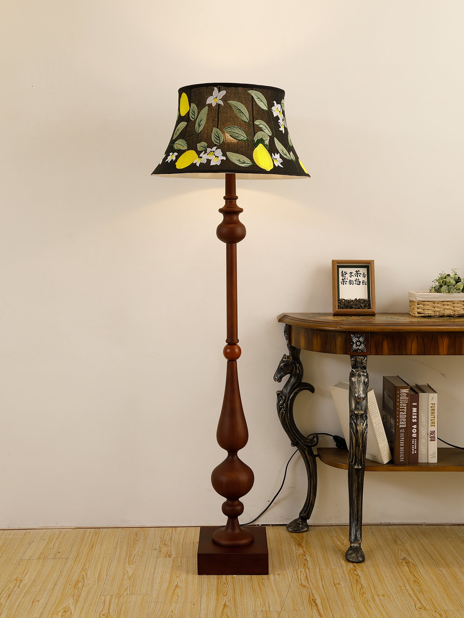 victoria-floor-lamp-anzaz-Walnut Color & Black-5