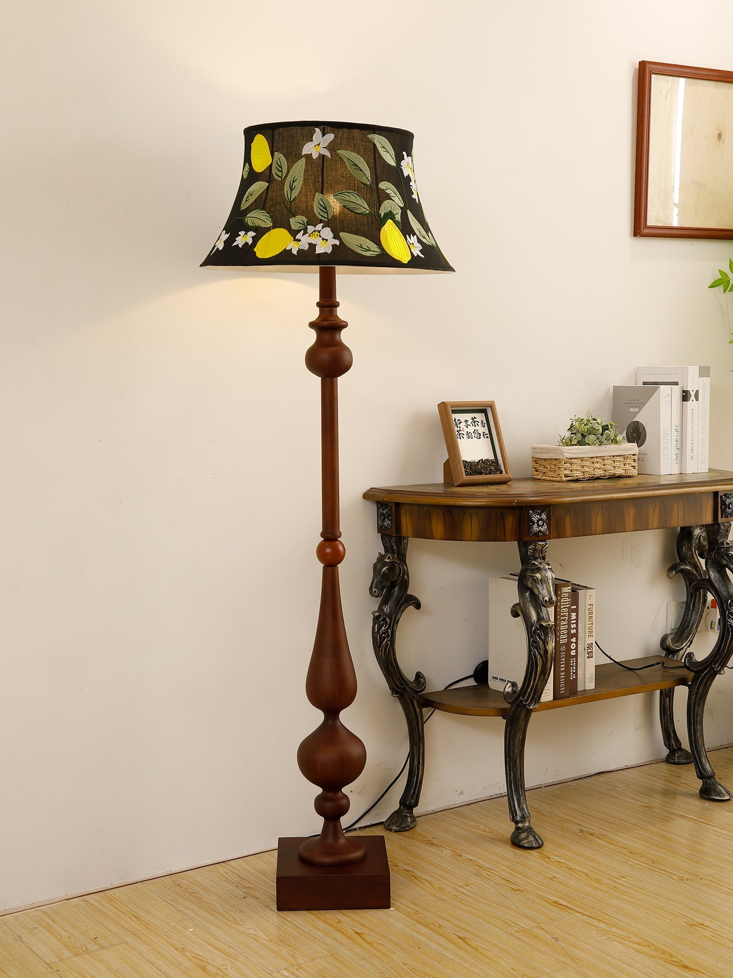 victoria-floor-lamp-anzaz--9