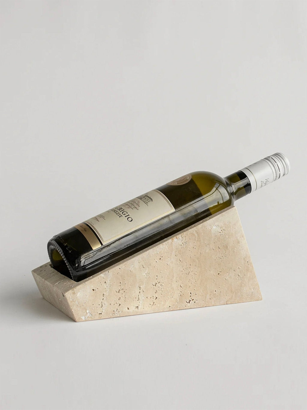 vino-cantilever-marble-stand-anzaz--9