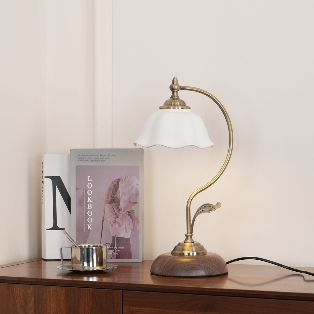 vintage-laiton-table-lamp-anzaz-Walnut Color & Gold-3