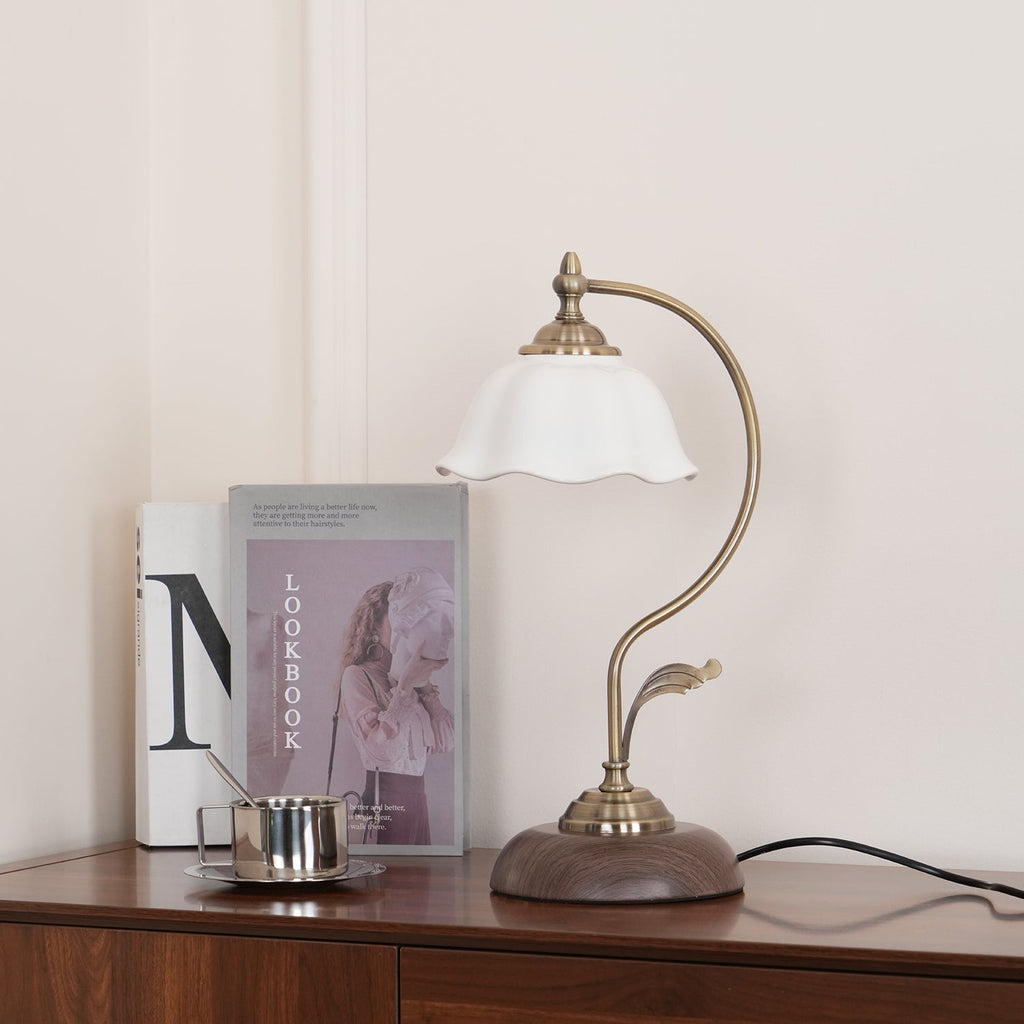 vintage-laiton-table-lamp-anzaz-Walnut Color & Gold-7