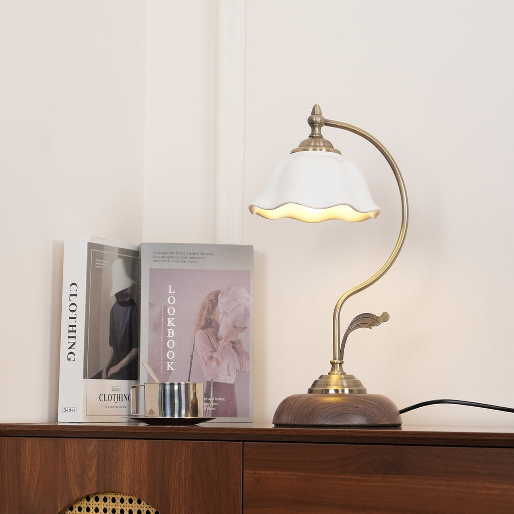vintage-laiton-table-lamp-anzaz--28