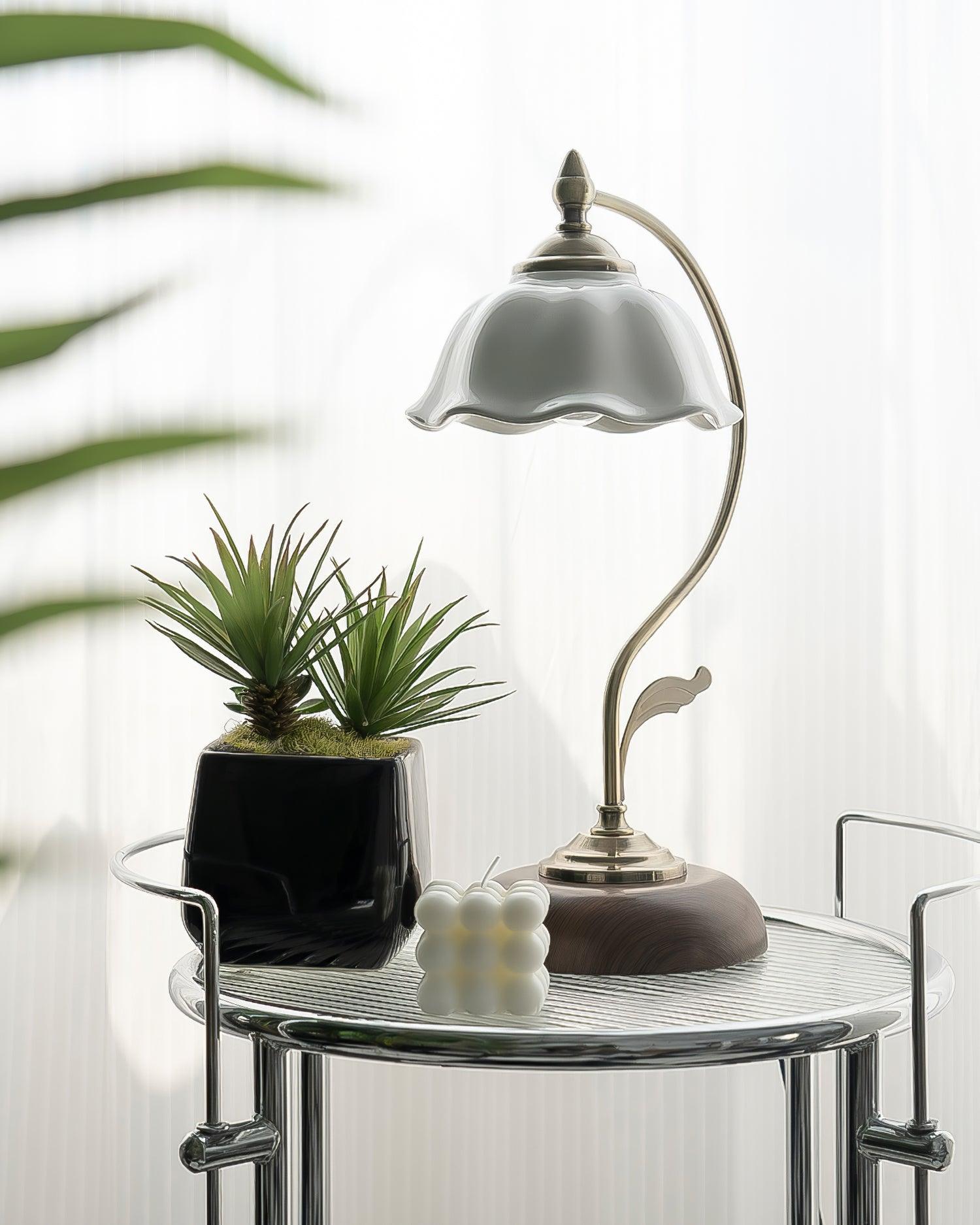 vintage-laiton-table-lamp-anzaz--9