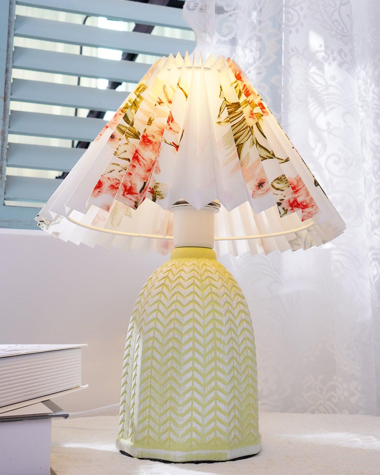 vintage-pleated-table-lamp-anzaz--10