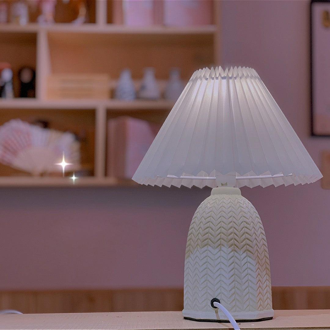 vintage-pleated-table-lamp-anzaz--31