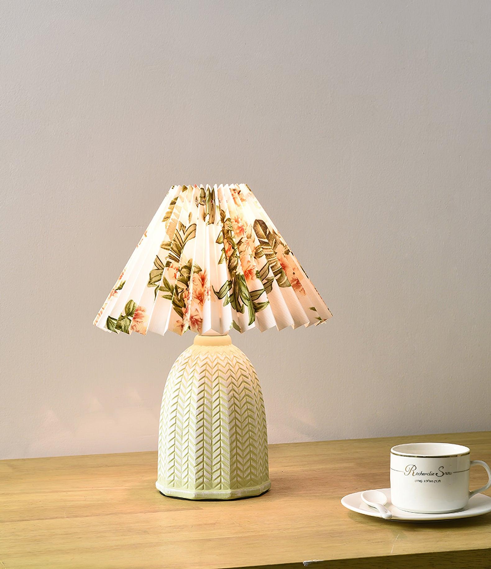 vintage-pleated-table-lamp-anzaz--33