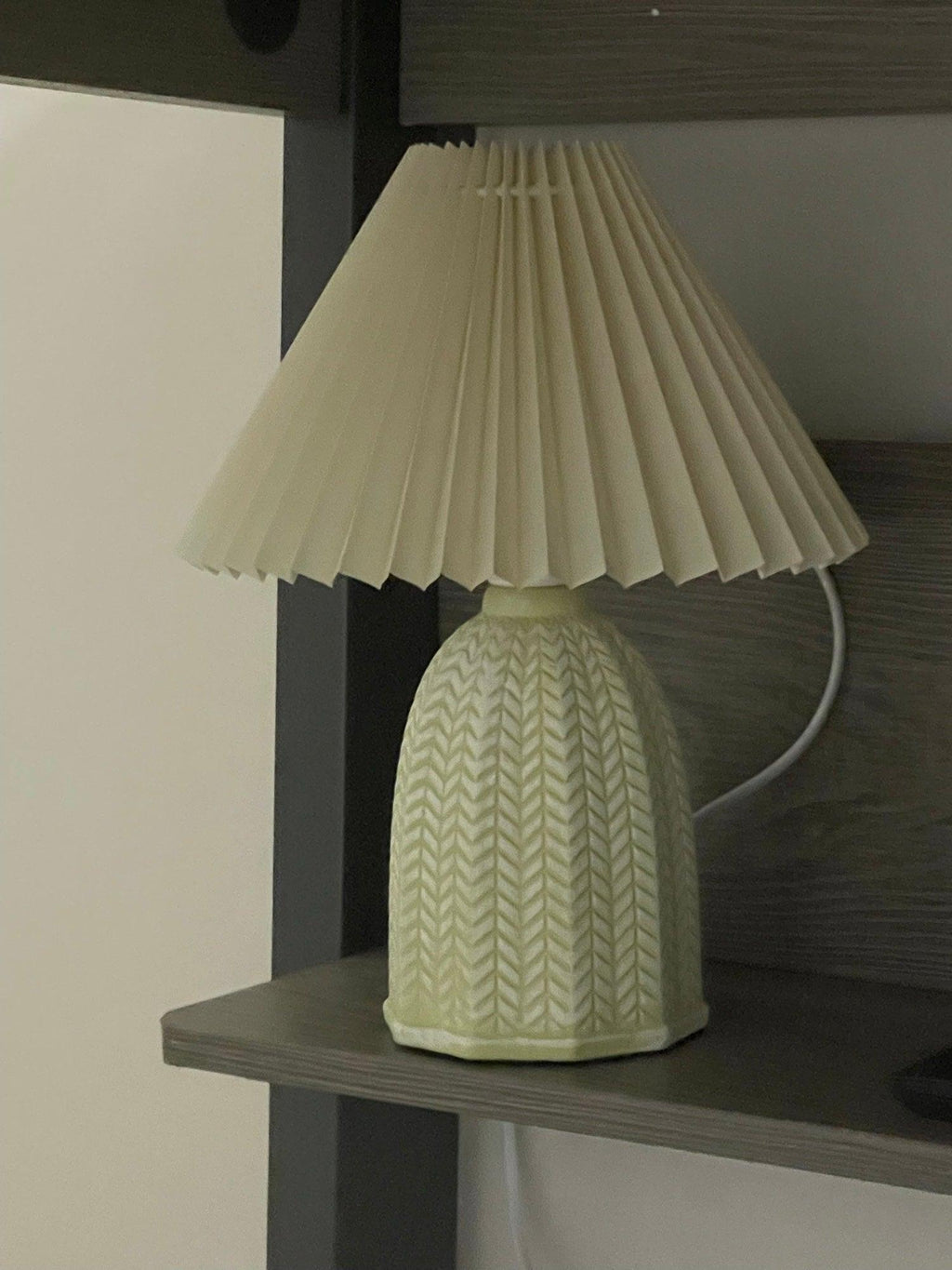vintage-pleated-table-lamp-anzaz--36