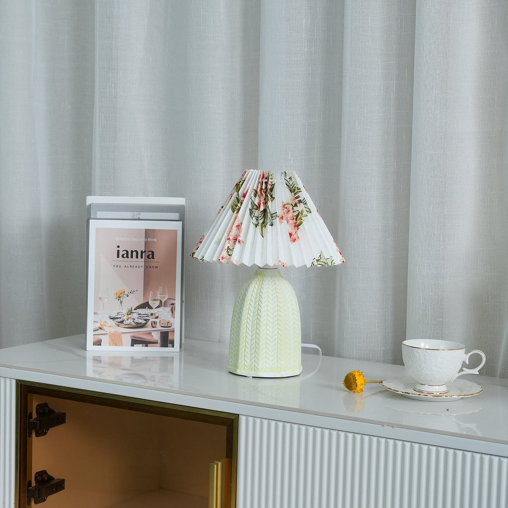 vintage-pleated-table-lamp-anzaz--11