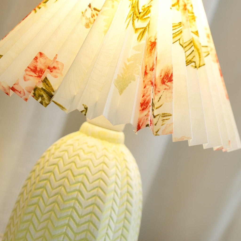 vintage-pleated-table-lamp-anzaz--16