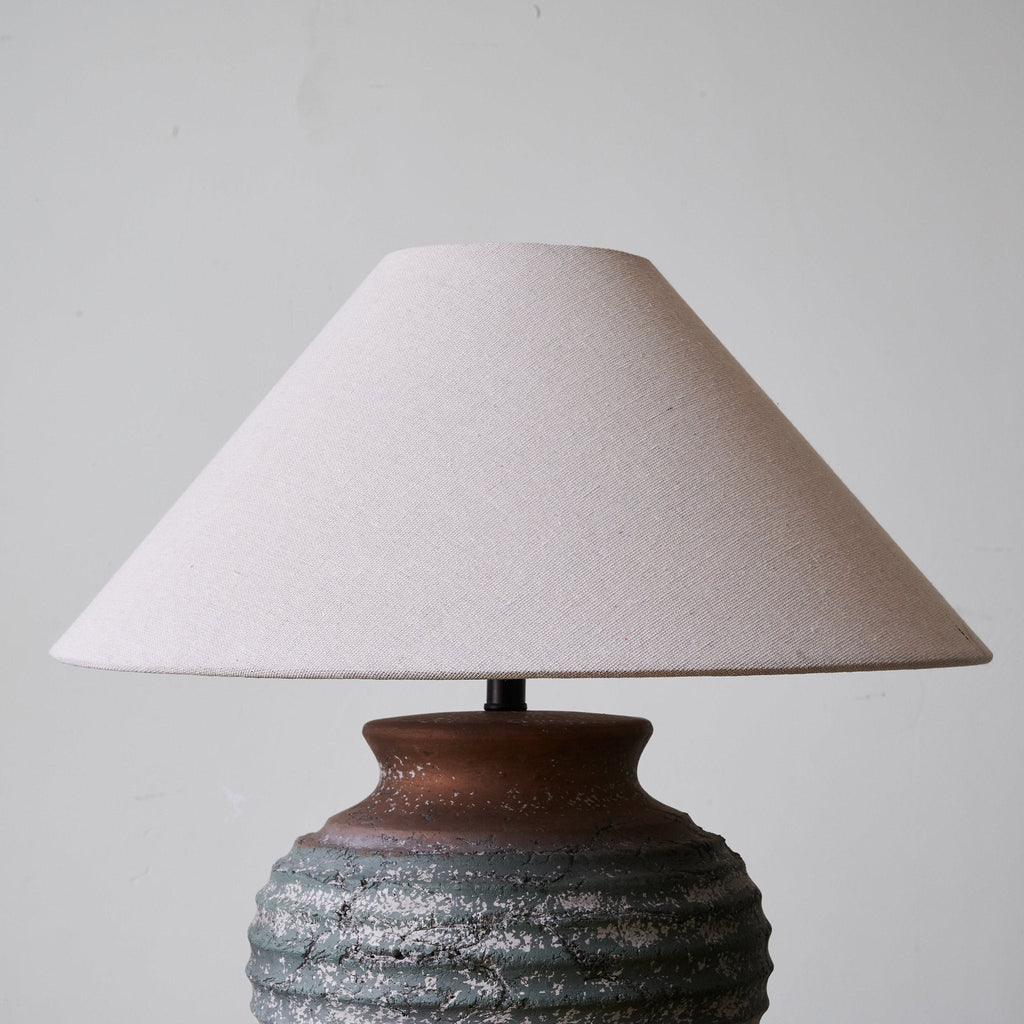 volca-gradient-clay-table-lamp-anzaz--11