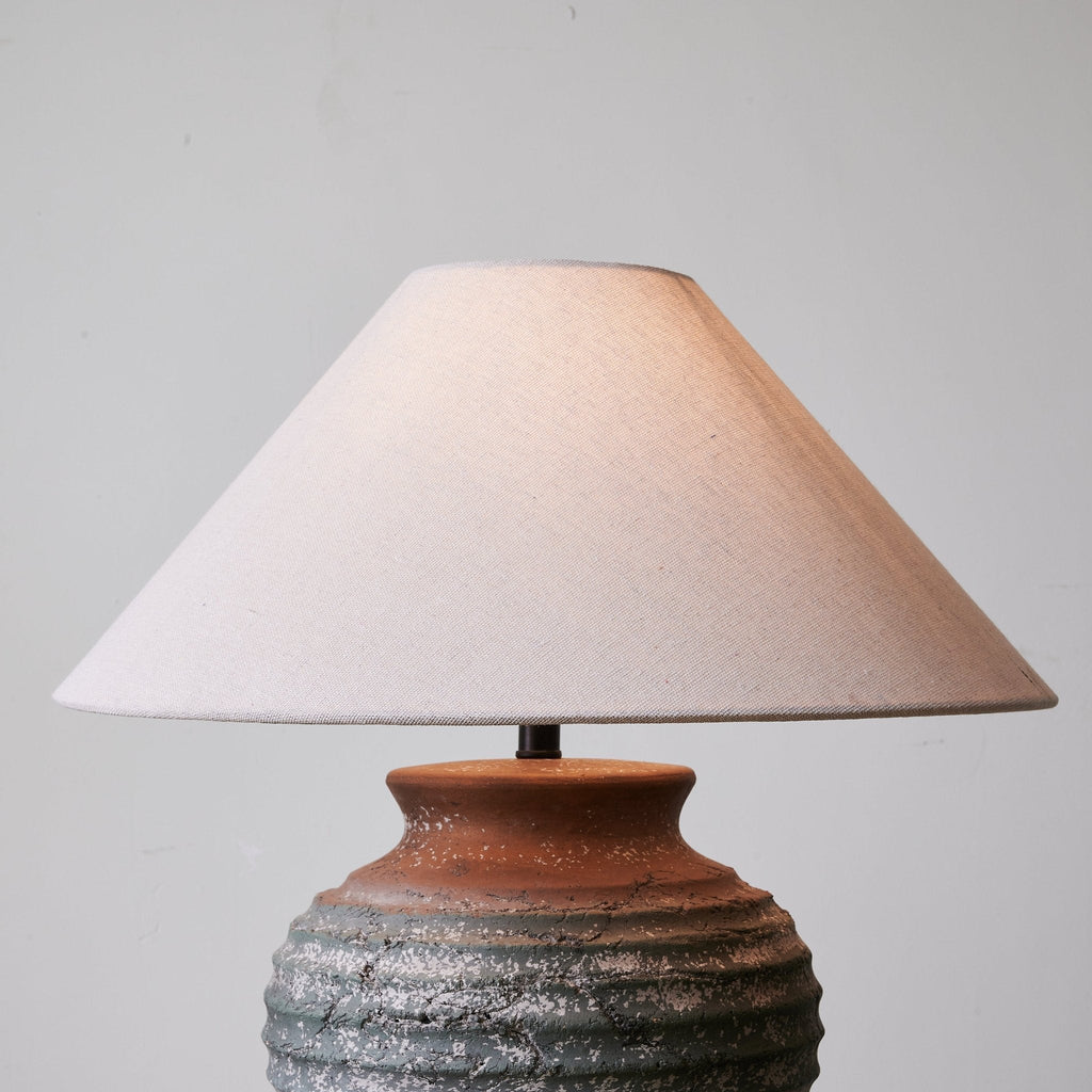volca-gradient-clay-table-lamp-anzaz--10