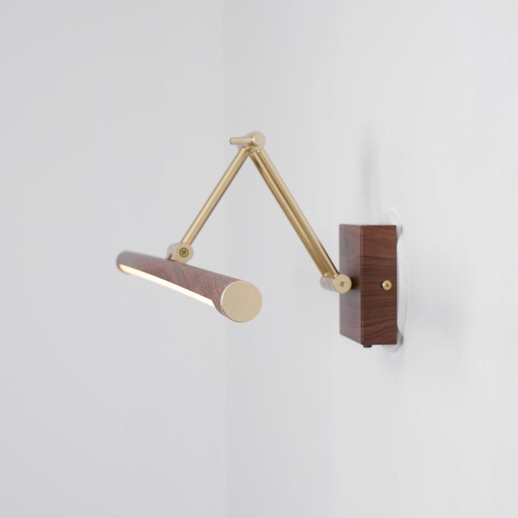 walnut-linear-adjustable-wall-light-anzaz--43
