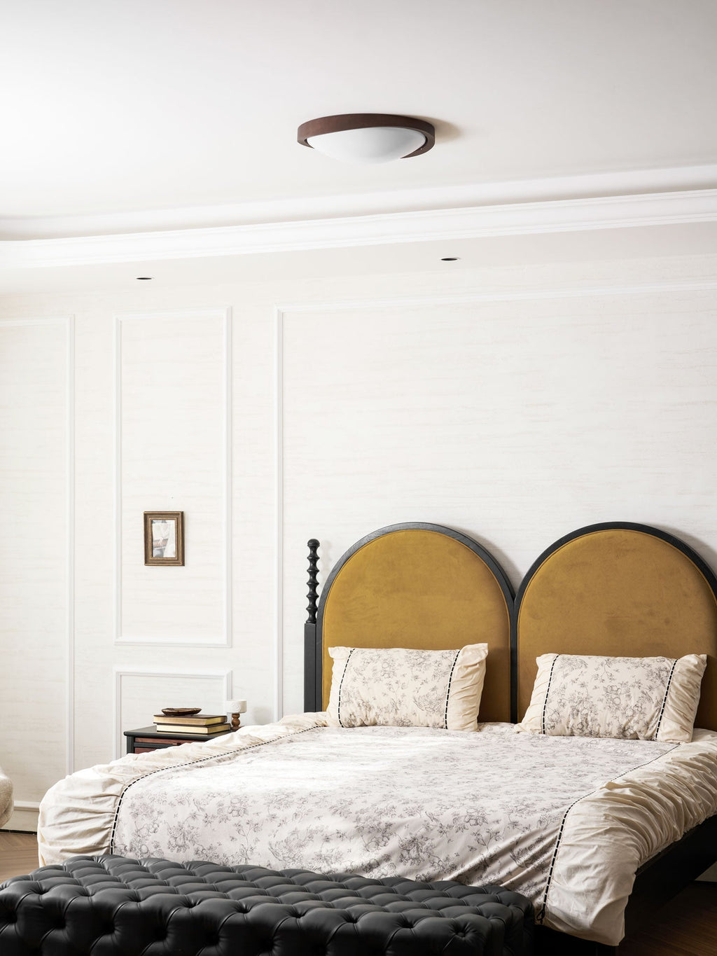 walnut-curved-edge-ceiling-light-anzaz--21