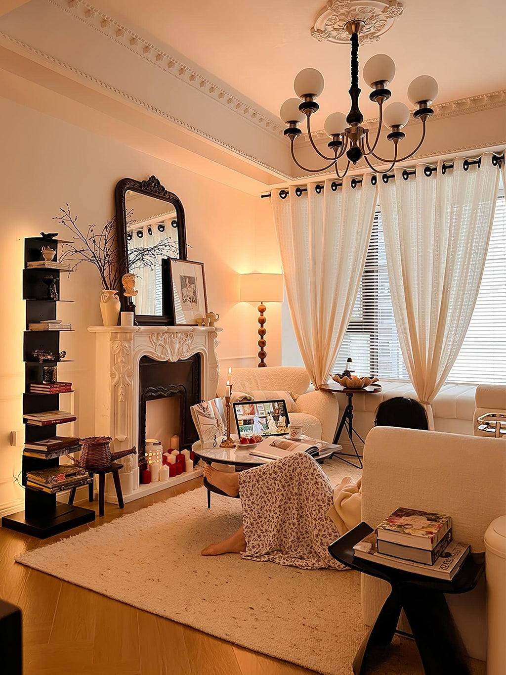 retro-monique-chandelier-anzaz--13