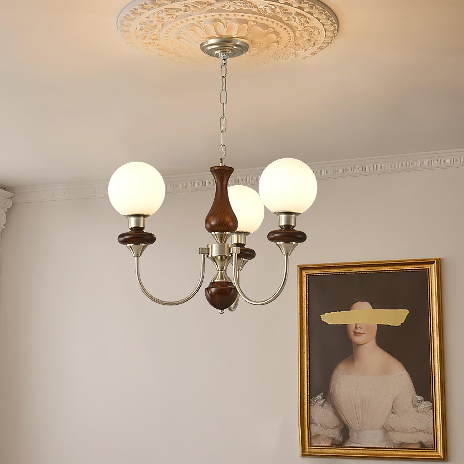 retro-monique-chandelier-anzaz--11