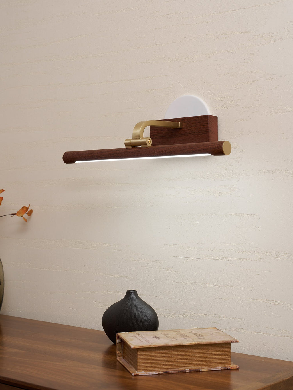 walnut-linear-led-wall-light-anzaz--34
