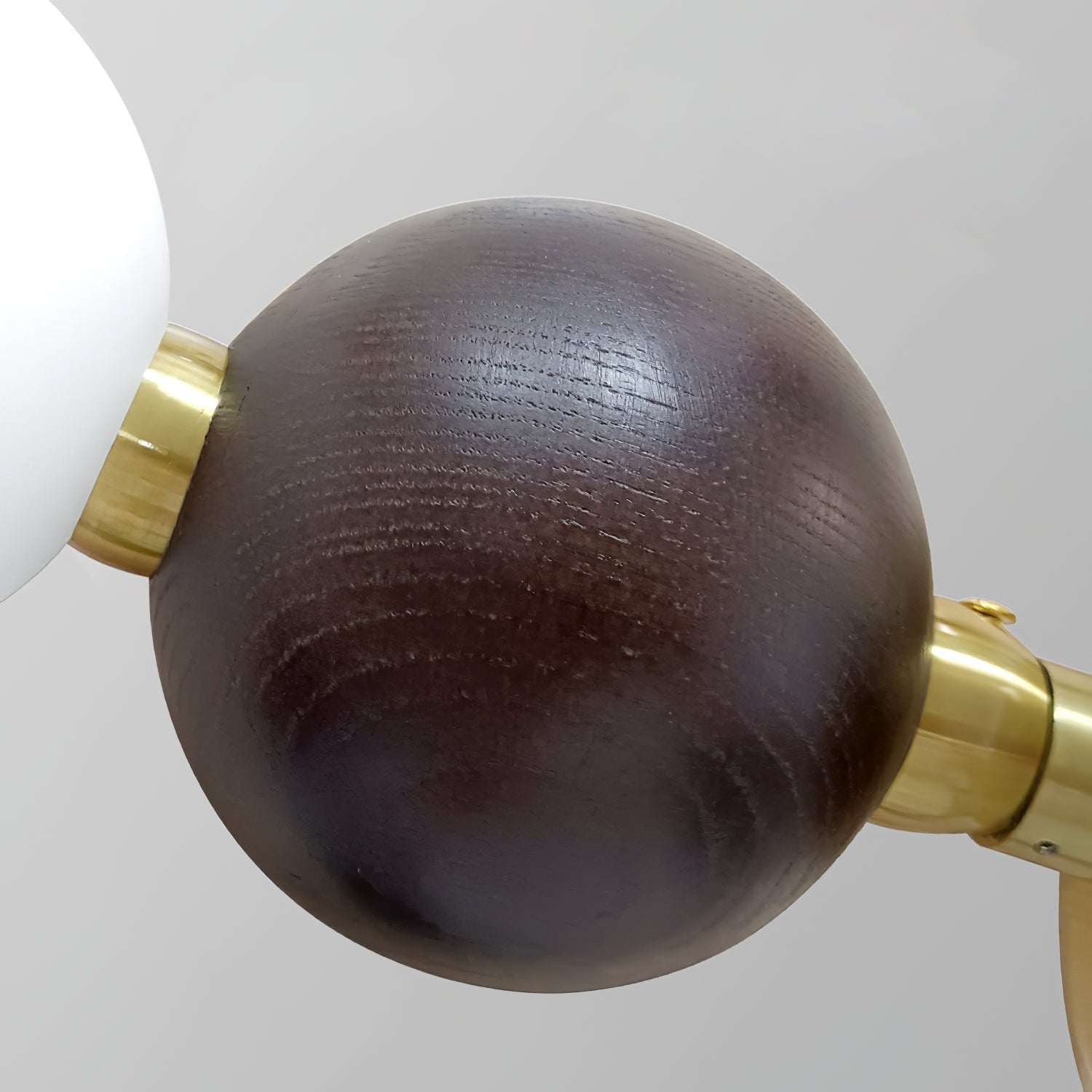 walnut-bead-necklace-pendant-lamp-anzaz--18