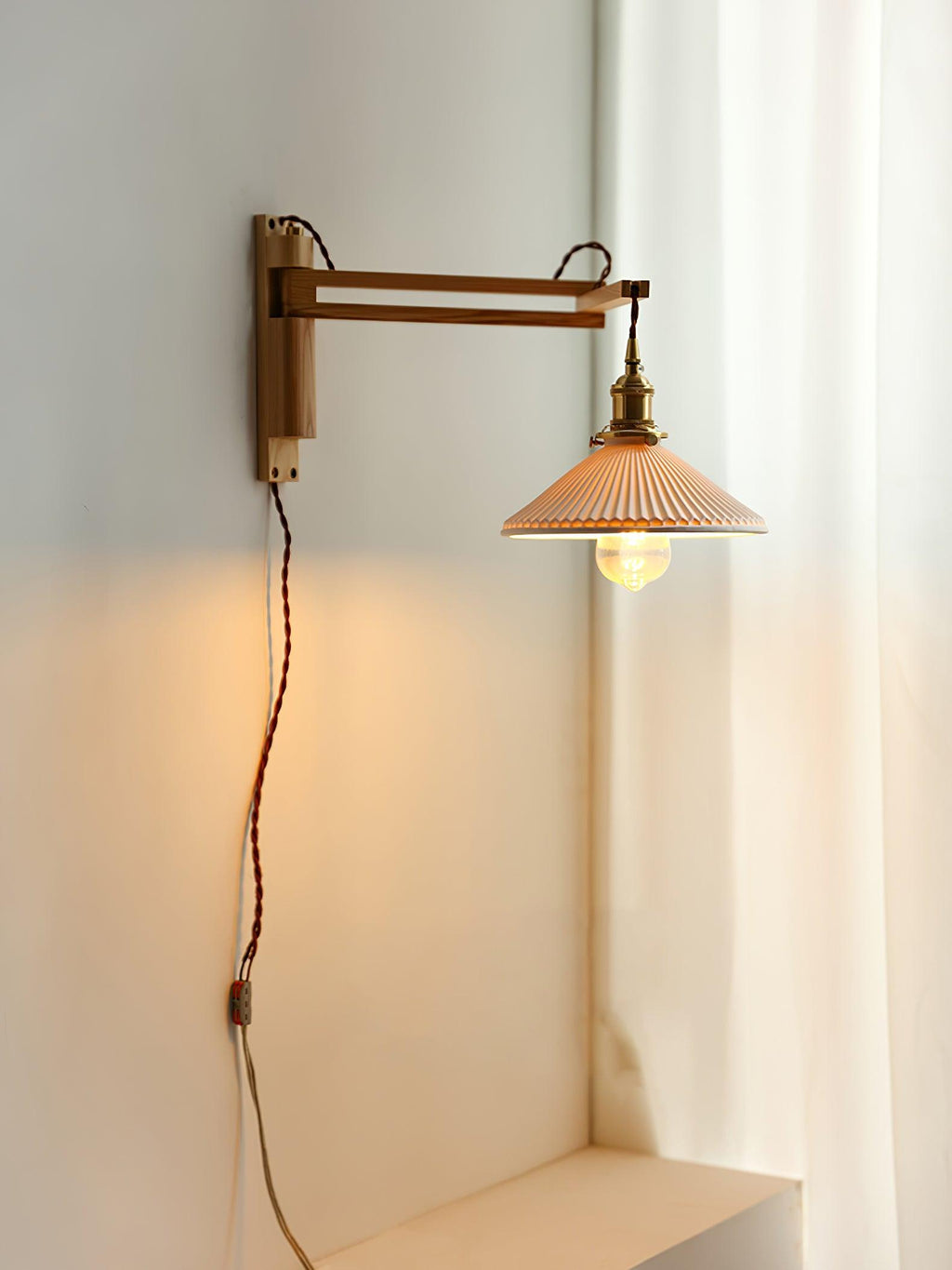 swing-arm-walnut-wall-light-anzaz--25