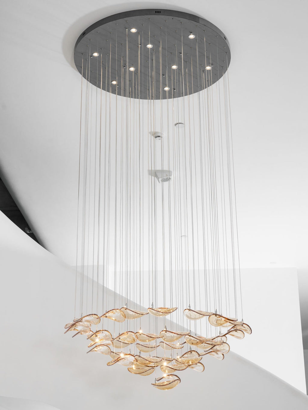wave-floating-leaf-chandelier-anzaz--43