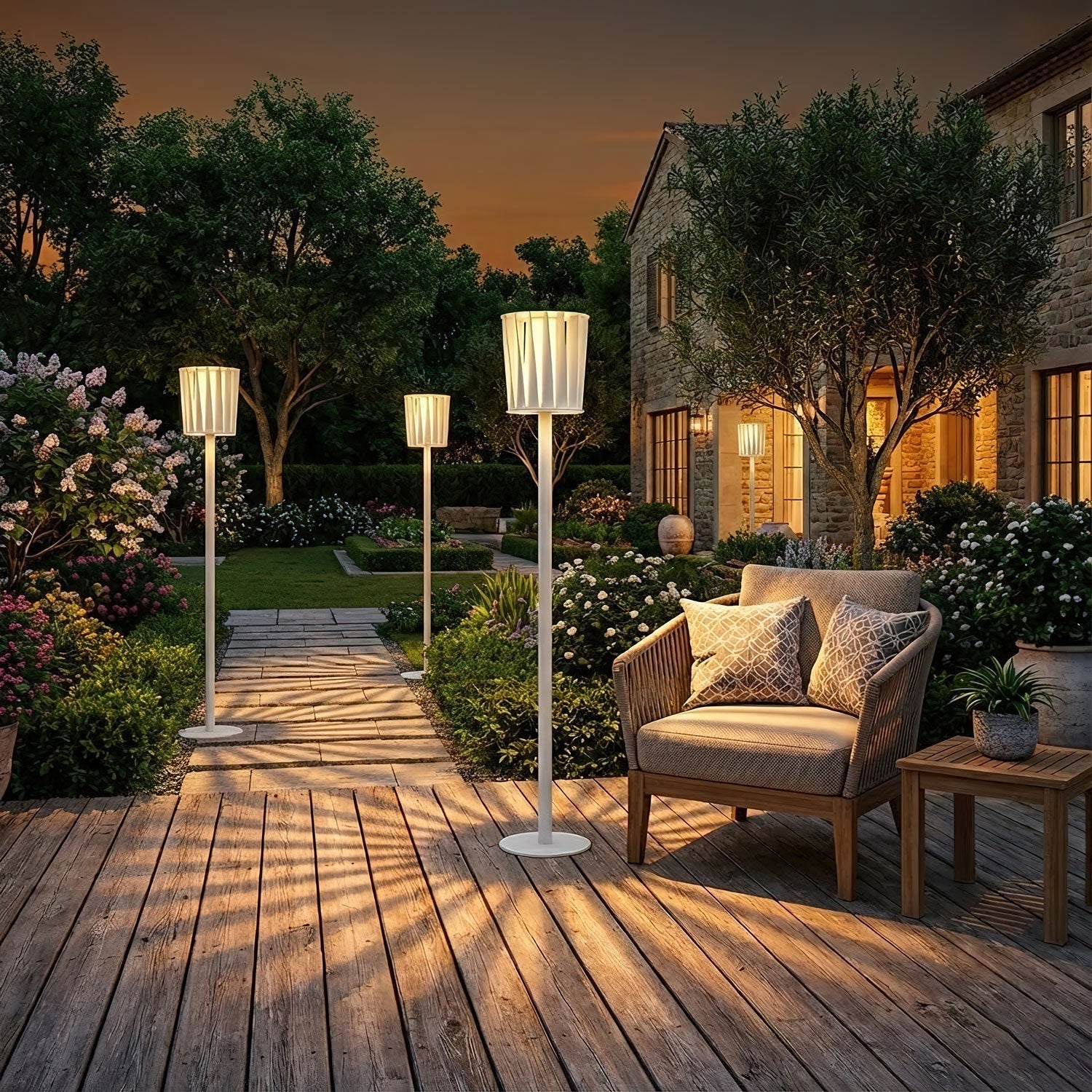 white-column-outdoor-light-anzaz--3