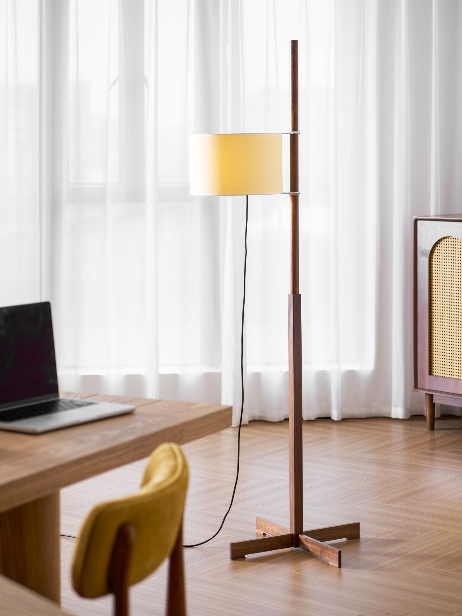 wood-tmm-floor-lamp-anzaz--80