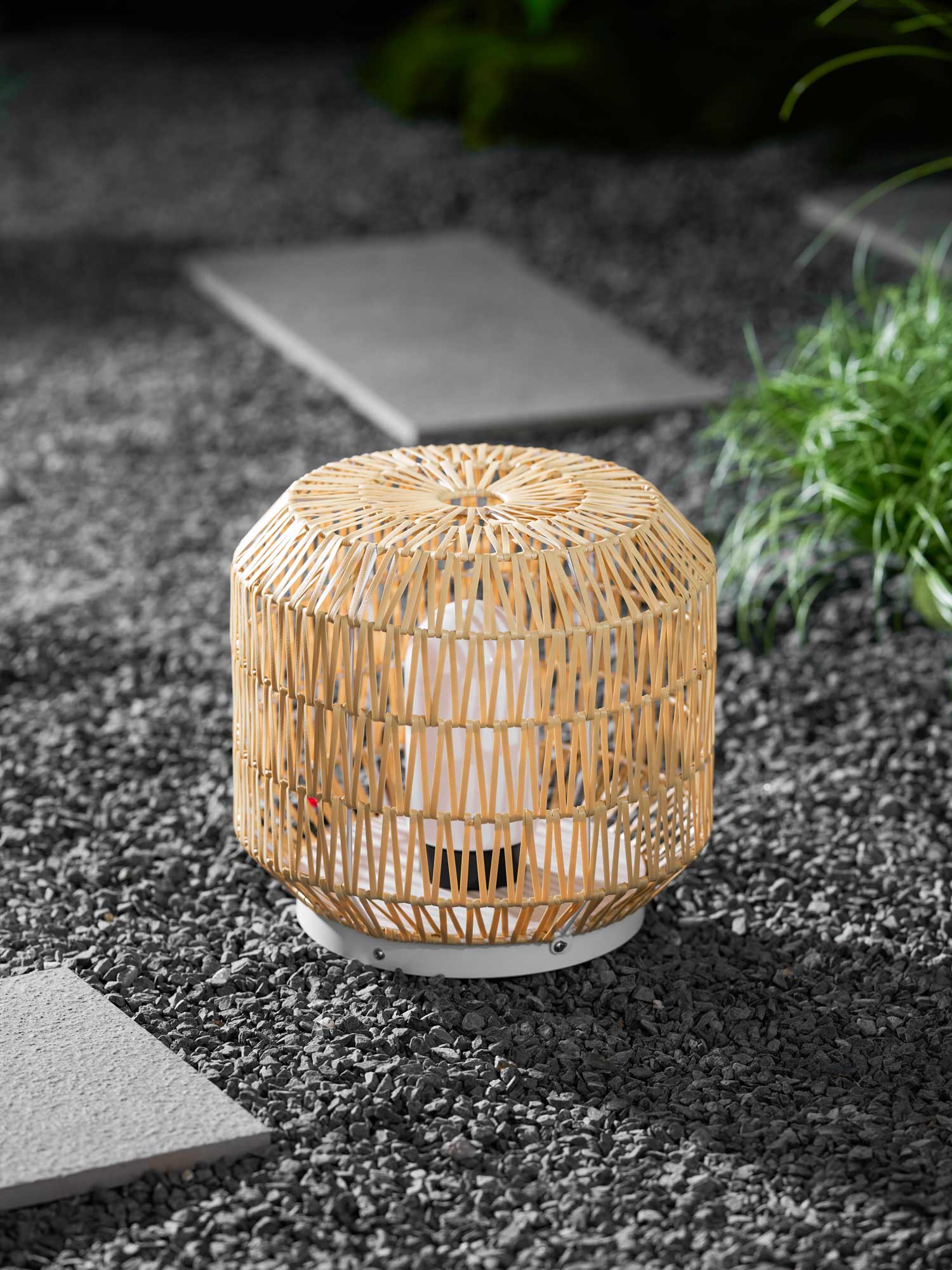 woven-rattan-outdoor-lamp-anzaz--61