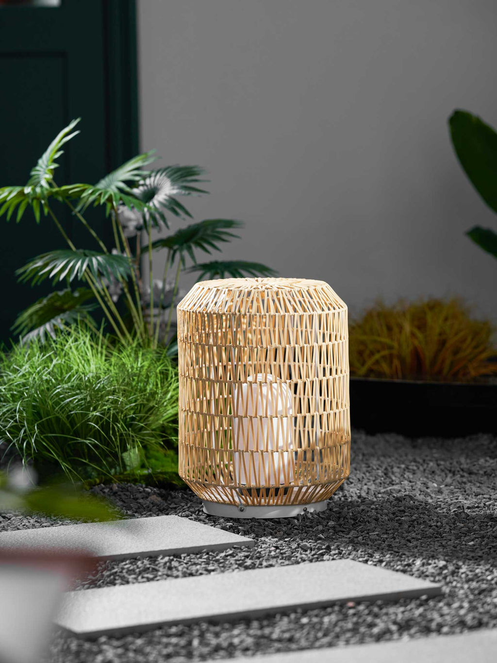 woven-rattan-outdoor-lamp-anzaz--64