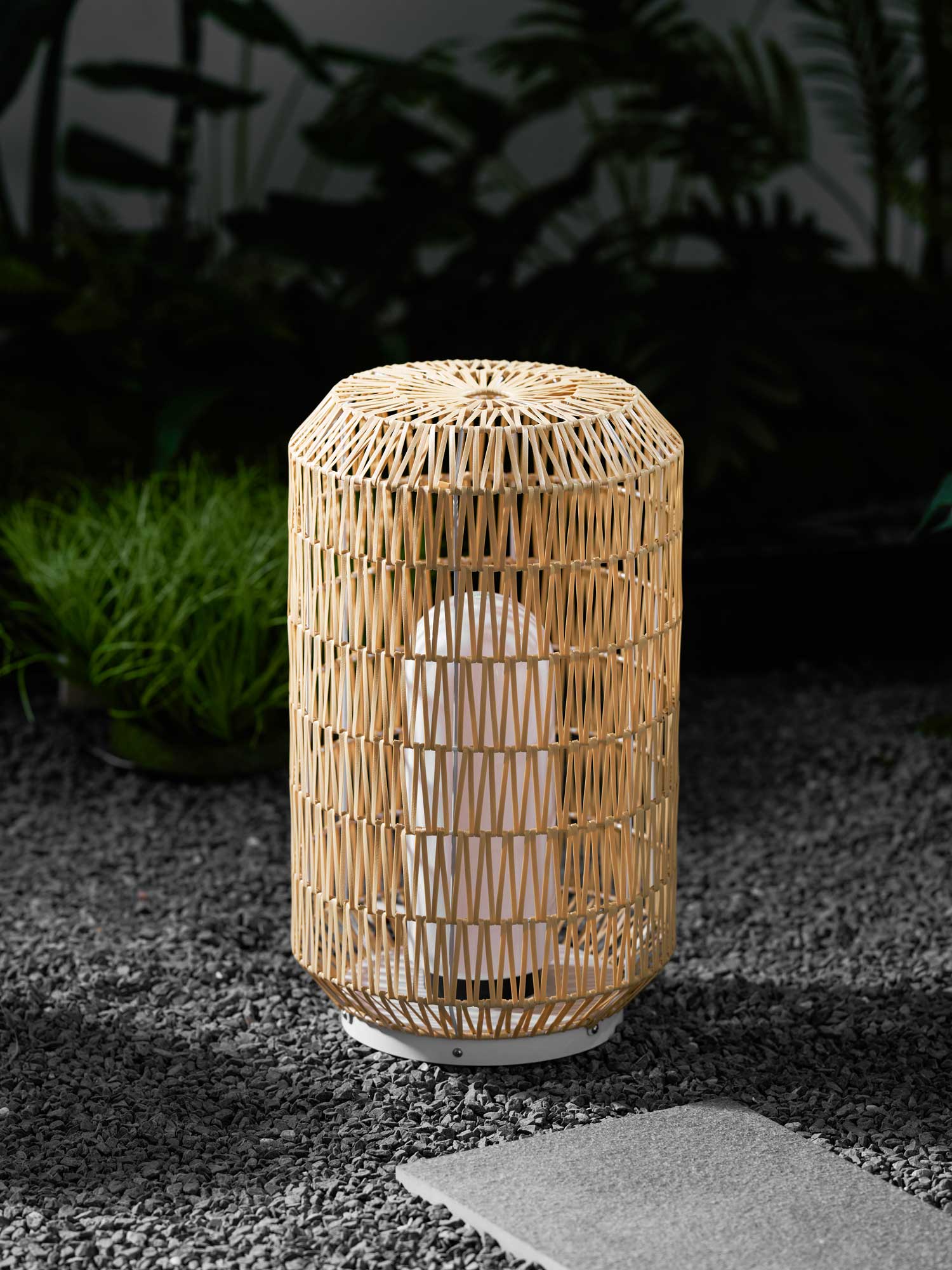 woven-rattan-outdoor-lamp-anzaz--66